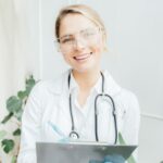 4 home doctors online consultation hero.jpg